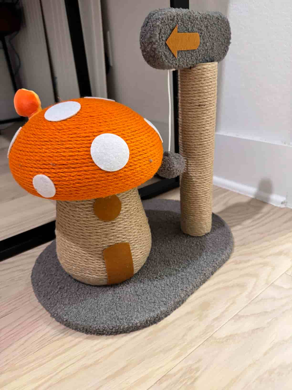 Cat Scratch Mushroom - Mewtie Boutique